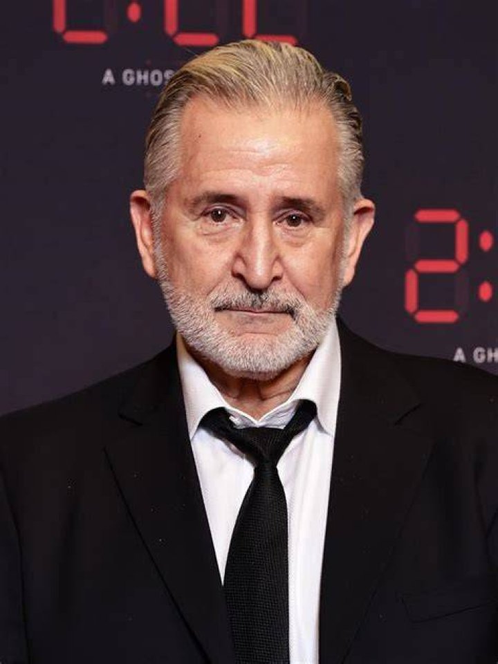 Anthony LaPaglia Net Worth