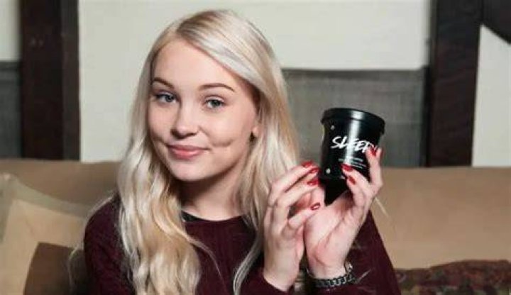 ASMR Darling Net Worth & Earnings (2024)