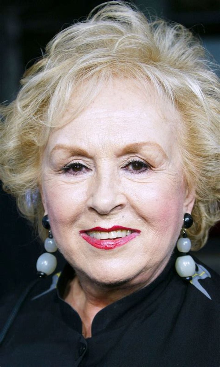 Doris Roberts