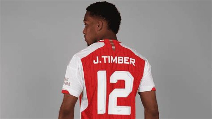 Jurri&euml;n Timber