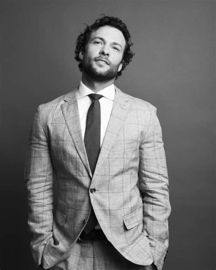 Kyle Schmid Age, Weight, Height, Measurements