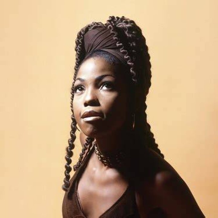 Lebo Mathosa Biography
