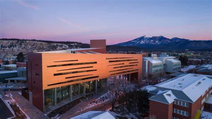 Nau Biography