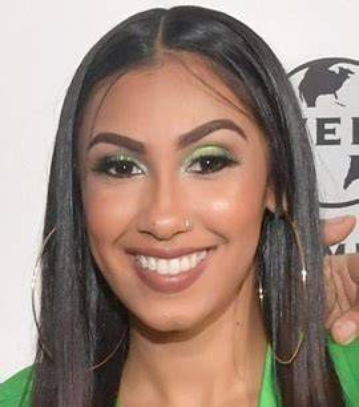 Queen Naija Body Measurements Stats