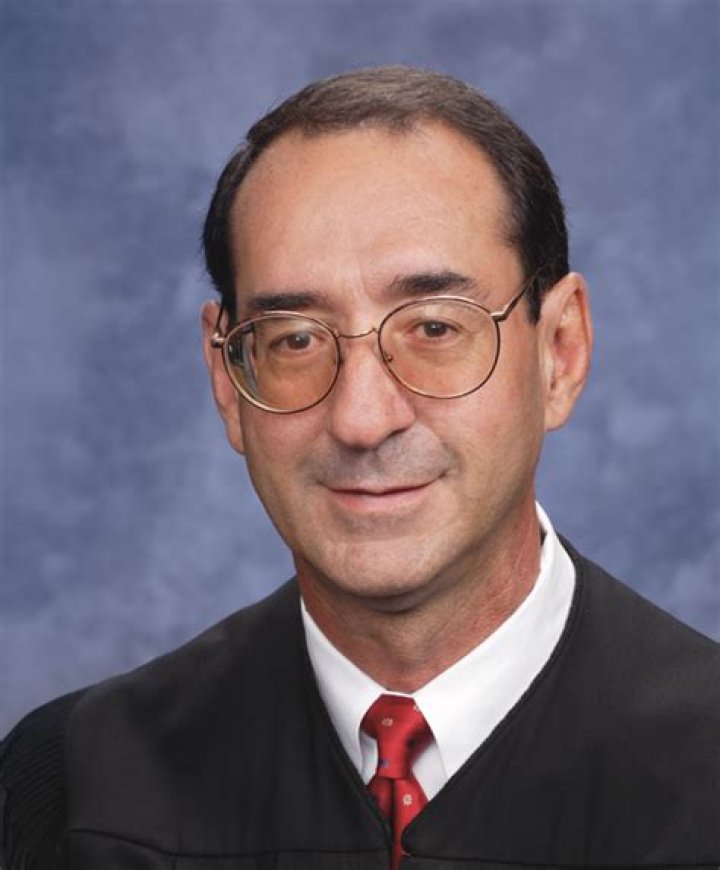 Roger Benitez