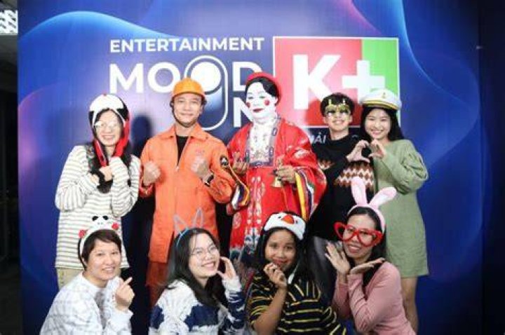 V.S-TV_ Entertainment